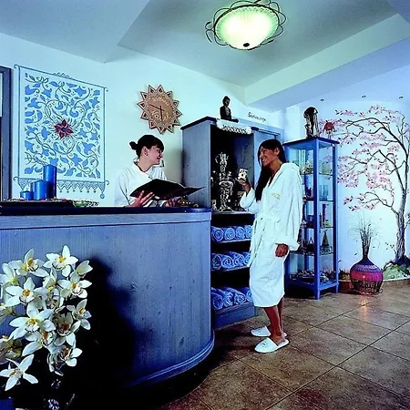 Alba Wellness & Hotel