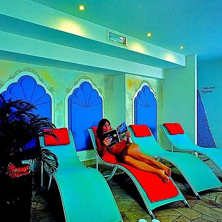 Hotel Alba Wellness & 3*